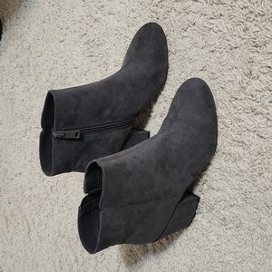 Chelsee Girl Suede Boots
